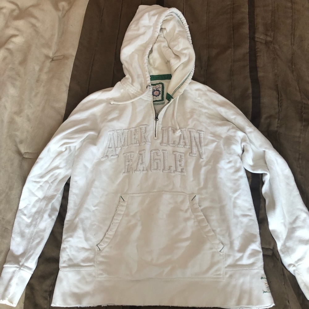 White American Eagle Sweatshirt